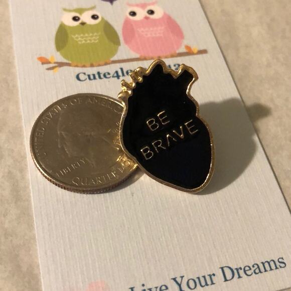 Heart Be Brave Pin Brooch - Picture 1 of 3